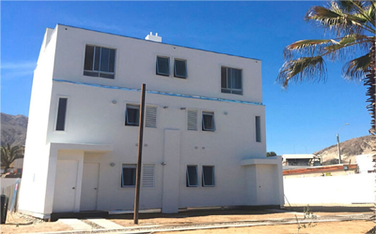 Primer barrio ecosustentable con viviendas sociales de madera en Chile