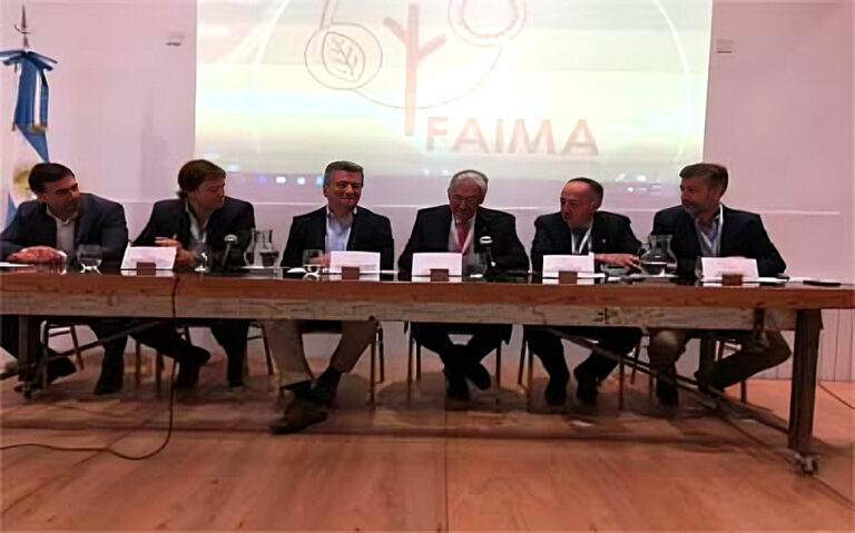 Situación crítica y reclamo de medidas en el Congreso Maderero de FAIMA