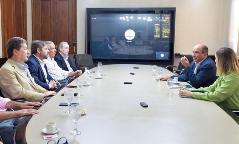 CONFIAR planteó a Bioeconomía el impacto negativo en competitividad y empleo del 15% sobre las exportaciones forestoindustriales