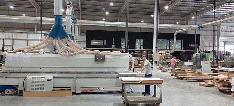 Empresas del mueble plantearon la situación de la industria y la actualidad del mercado