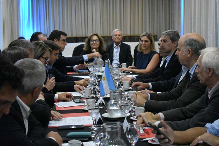 La Mesa Foresto-industrial cerró un año con inversiones y problemas en el mercado local